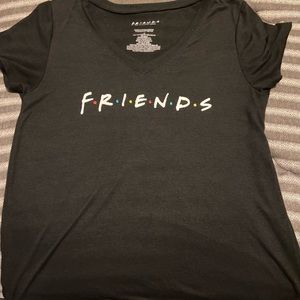 F.R.I.E.N.D.S v neck t-shirt size small